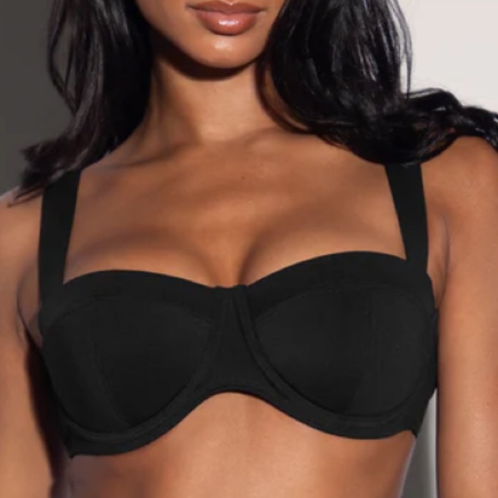 TA3 Busty Bra Top, NWOT, Black, Size: D/DD Large